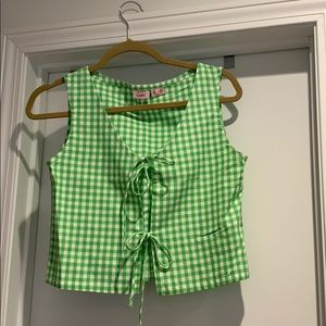 Lisa Says Gah Capri Lime Gingham Top